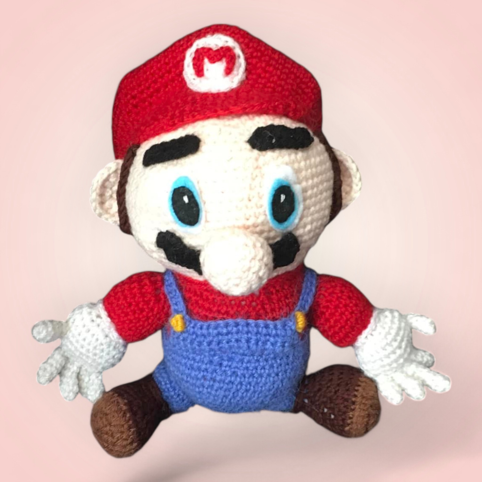 Figurine crochetée Super Mario : Une création unique signée MamyLaine – Image 2