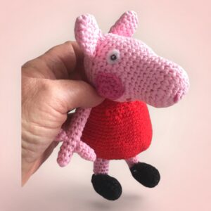 Adorable peluche de Peppa Pig, la petite cochonne.