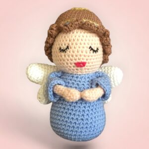 Charmant ange gardien en crochet.