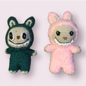 Peluche au crochet style Labubu